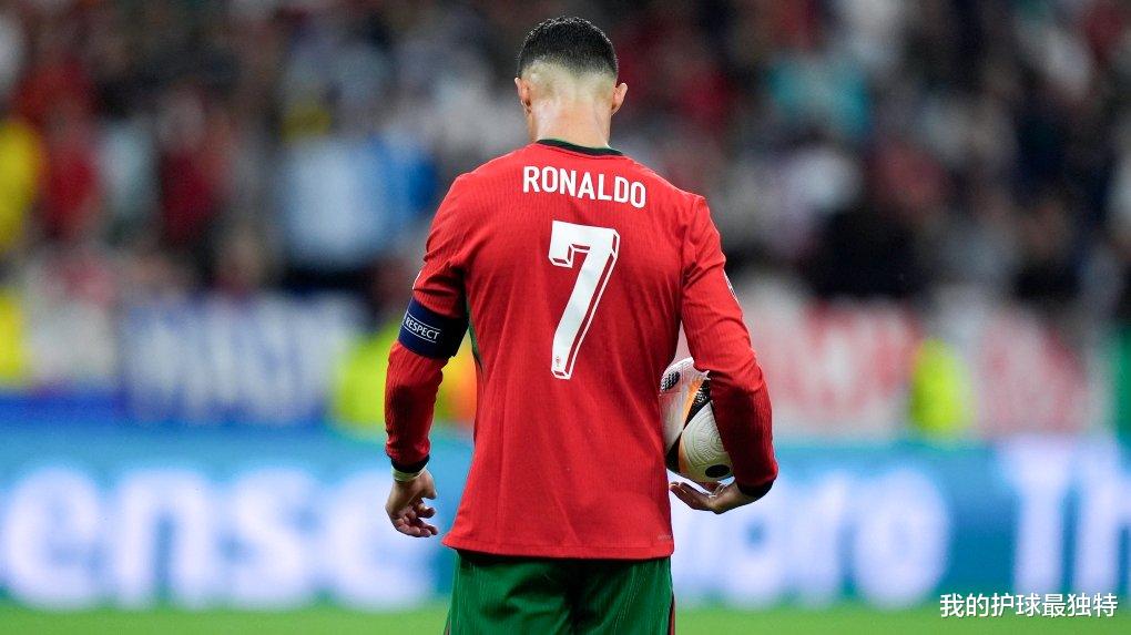 欧洲杯卫冕冠军葡萄牙队再次欧洲杯登场 欧洲杯卫冕冠军葡萄牙队再次欧洲杯登场