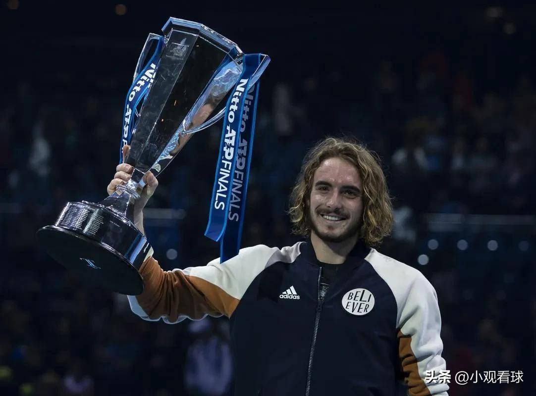 包含欧洲网球队绝杀西班牙网球队，西西帕斯绝境逆转的词条