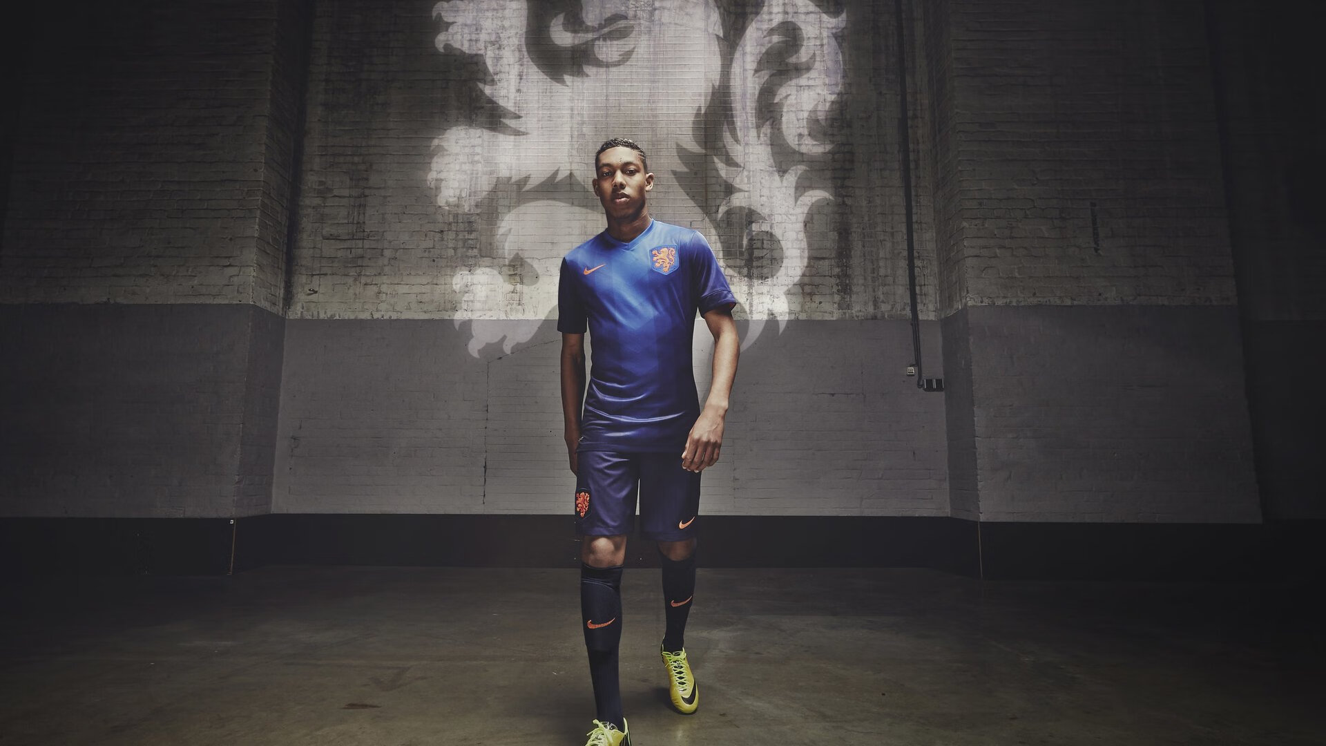 开云体育下载-重塑定义！ATP总决赛完胜年终总决赛，蒂姆用领袖之姿正名网球新时代