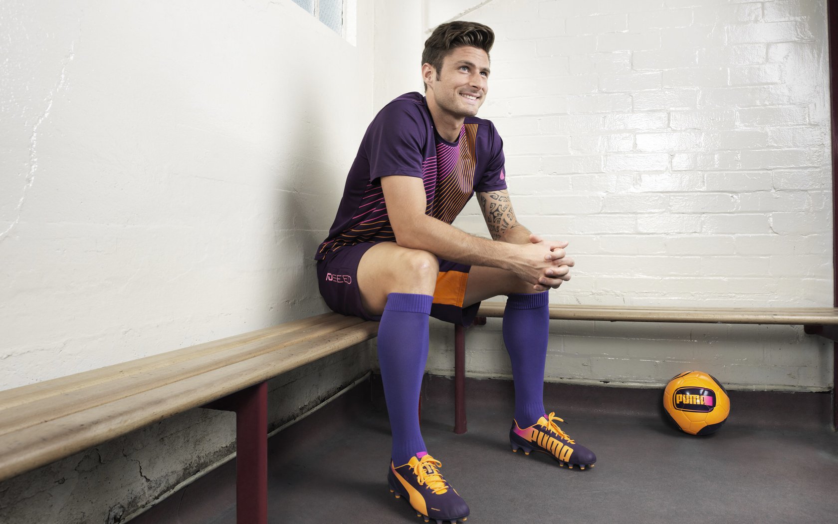 开云体育APP下载-法网鏖战与拉沃尔杯魅影，蒂姆双重奏响的唯一性赞歌